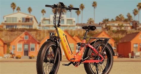 Folding fat-tire ebike puts the focus on smooth riding