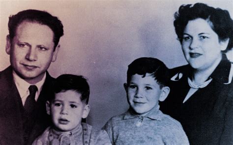 ‘The Netanyahus’ analyzes the famous family through the story of one night | Frum Speak