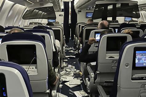 Lufthansa flight diverted after turbulence, 7 hospitalized | AP News