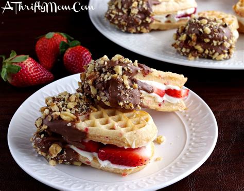 Eggo Week Of Waffles, No Bake Strawberry Cheesecake Waffle Bars, Dessert Recipes, Eggo Chief ...