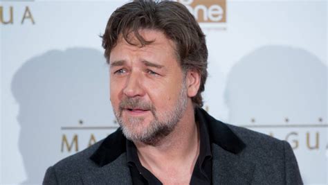 Russell Crowe's Twitter rant after airline bans kids' Segways | Stuff.co.nz