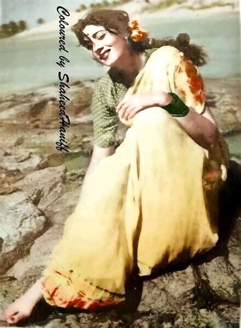 Madhubala | Film world, Vintage bollywood, Movie history