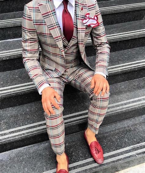 Best Suit Colors For Men [Updated 2020] | Couture Crib | Fashion suits ...