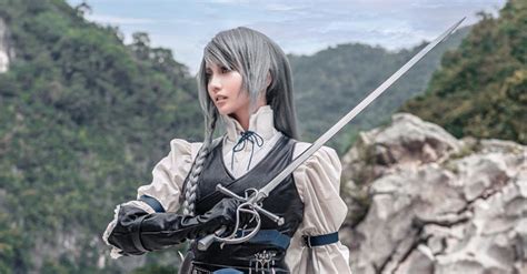 Alodia brings Jill Warrick to life in this Final Fantasy 16 cosplay