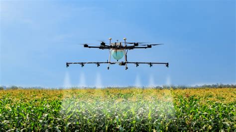 How Agricultural Drone Technology is Making Farming Smarter - IndustryWired