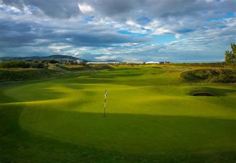 Arklow Golf Links: 2 Green Fees + A Buggy