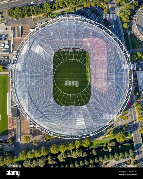 Stadium Bay Arena in Leverkusen in North Rhine-Westphalia, match ...