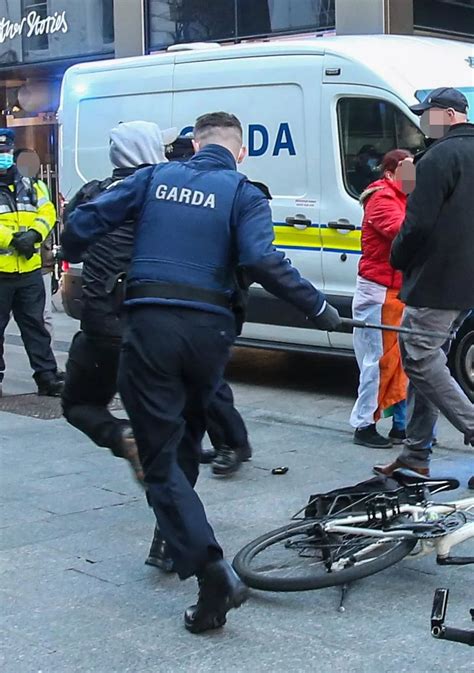 Chaotic scenes as 11 arrested in Dublin City Centre following anti ...