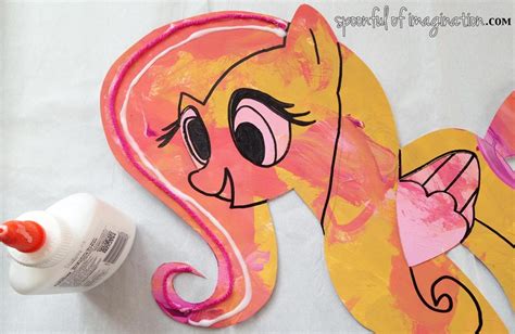 My Little Pony {Craft} - Spoonful of Imagination