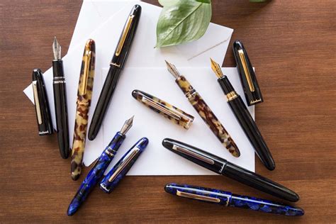 Esterbrook Estie Oversized Fountain Pen - Ebony/Gold – The Goulet Pen ...