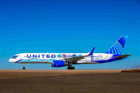 United unveils new California-themed Boeing 757