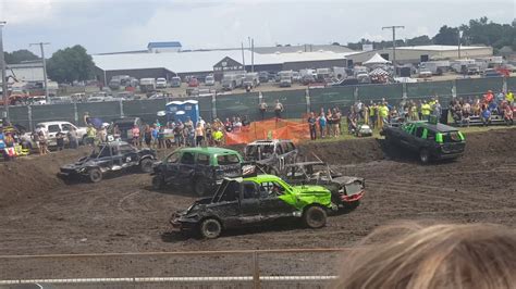 Olmsted County Fair Rochester, MN Mighty Minis demo derby 7/29/18 - YouTube