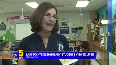 East Pointe Elementary Students In Greenwood View 2017 Eclipse | 5newsonline.com