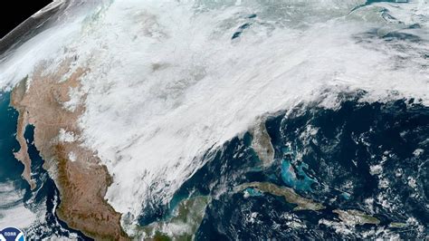 More than 70% of continental US covered in snow, according to National ...