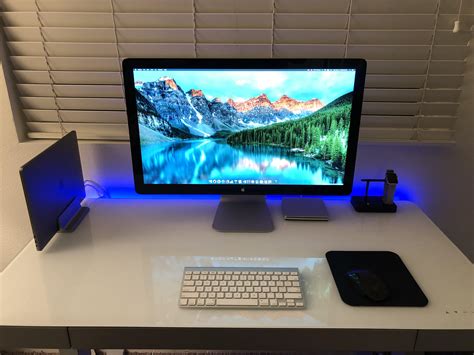 My setup with my new Thunderbolt Display! : r/mac