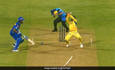 Ravindra Jadeja Takes Blinder Off Own Bowling As Frightened Umpire ...