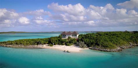 Private Bahamas Island Little Pipe Cay Listed for Sale