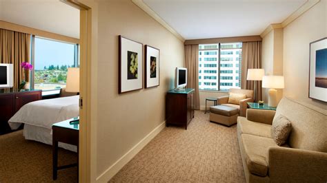 Downtown Hotel Rooms near Bellevue Square | The Westin Bellevue