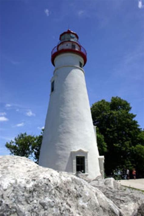 Discover Ohio's Lake Erie Lighthouses | Lake lighthouse, Marblehead lighthouse, Lighthouses usa