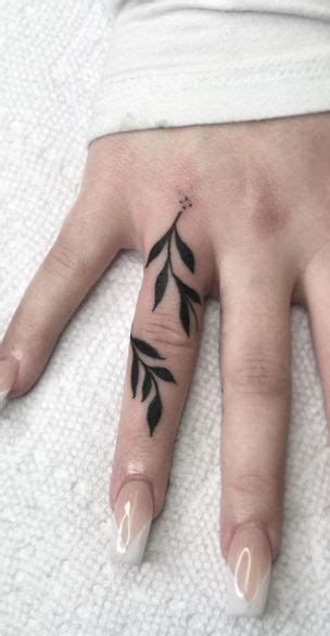 50 Vine Tattoos | Tattoo Designs, Ideas & Meaning - Tattoo Me Now | Henna tattoo designs hand ...