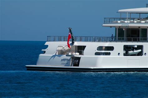 Yacht RISING SUN, Lurssen | CHARTERWORLD Luxury Superyacht Charters