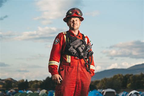 Wildfire Firefighters - photojournalist victoria vancouver - Rick Collins