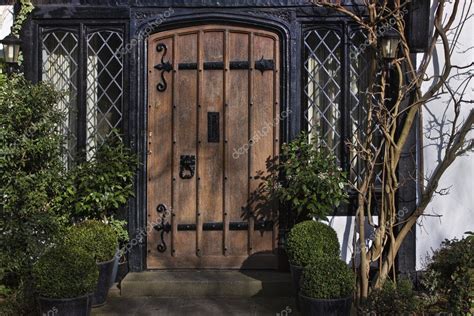 English style house in London Stock Photo by ©Avella2011 5028548