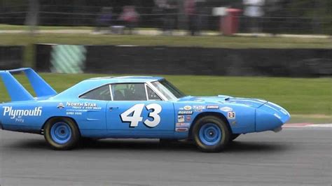 1970 - Plymouth Superbird Richard Petty by 4WheelsSociety on DeviantArt