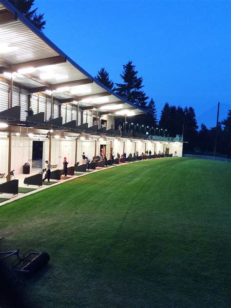 Bellevue, WA - Premier Golf Centers - Bellevue Golf Course