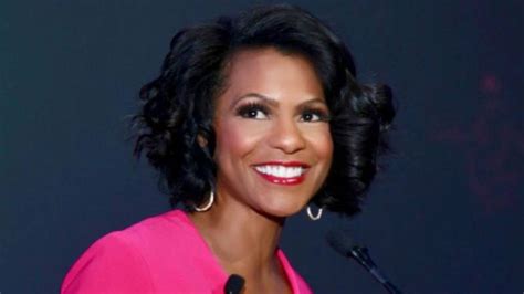 WDIV's Rhonda Walker wins prestigious NABJ community service...