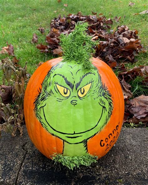 The Grinch pumpkin | The grinch pumpkin painting, Pumpkin carving, Painted pumpkins