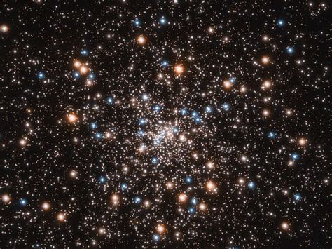 Hubble Uncovers Concentration of Small Black Holes | Flickr