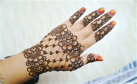 31 Latest Eid Mehndi Designs for Girls 2018 - Generate Status