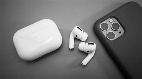 The Best Wireless Earbuds For IPhone And IPad Of 2023 - TrendRadars