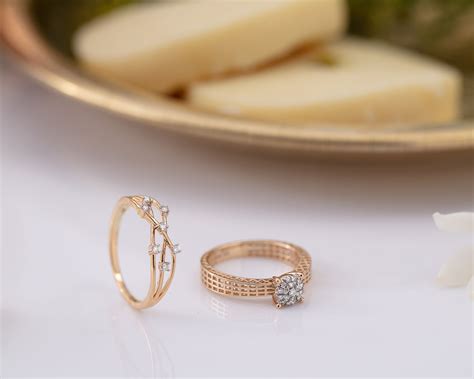 Find Your Perfect Ring Size: Tips for Comfort & Style | CaratLane