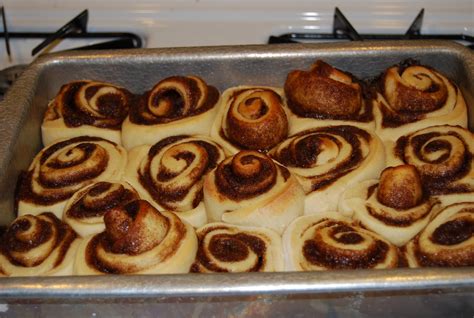 Five Girls and a Guy: Homemade Cinnabon Recipe