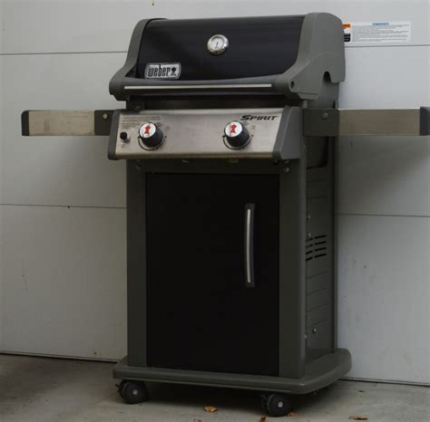 Weber "Spirit" Gas Grill | EBTH