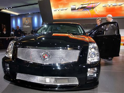 CADILLAC STS-V - Review and photos