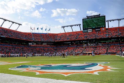 State Senate approves Dolphins stadium bill as local referendum early ...