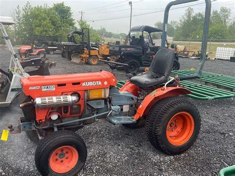 Kubota B7100 - Mayco Auctions