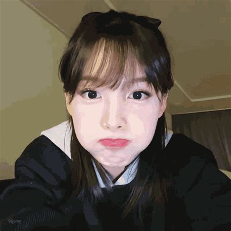 Nayeon GIF - Nayeon - Discover & Share GIFs