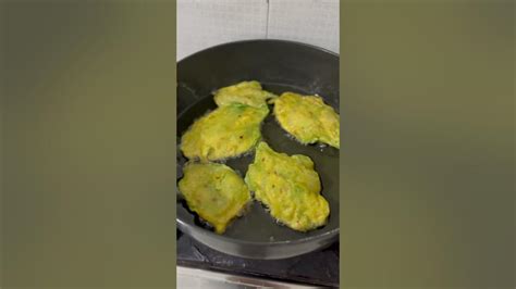 No fail palak patta pakoda😋 screat recipe🤔 easy recipe #shorts #trending #viral - YouTube