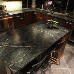 Awesome Quartzite Countertops Pros and Cons | HomesFeed