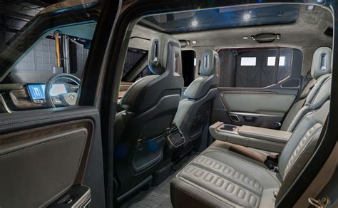 Climb Inside the Rivian R1T and Discover Its Clever Interior Design ...