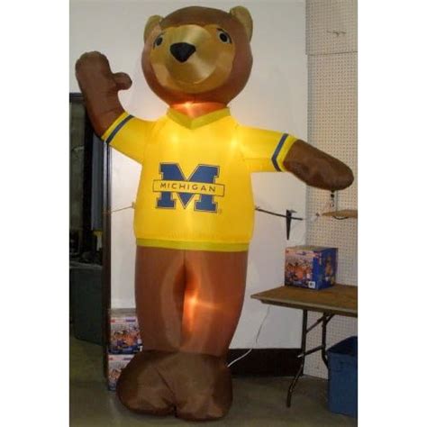 Amazon.com : University of Michigan 8' Inflatable Wolverine Lighted Mascot - Collegiate Licensed ...