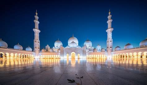 HD wallpaper: columns, architecture, UAE, The Sheikh Zayed Grand mosque ...