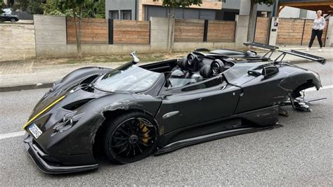 Someone crashed a one-out-of-three Pagani Zonda HP Barchetta worth $17 ...