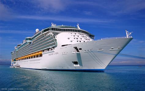 freedom of the seas cruise ship hd widescreen wallpaper / cruise ships backgrounds