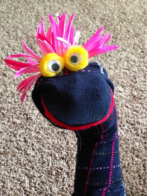 Pop-eyed Stories : Sock Puppets | Sock crafts, Sock puppets, Puppets diy