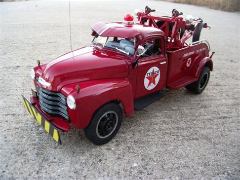 1950 Chevy ! | Tow truck, Towing, Toy car